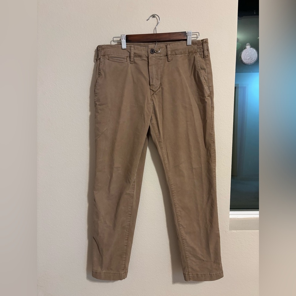 American Eagle Outfitters Men's Khaki Chinos